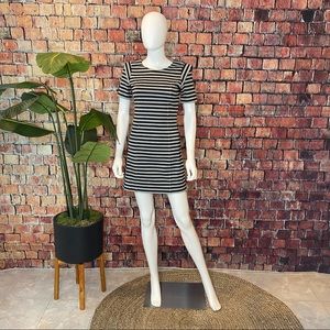 French Connection/ Size : 8 / Black & Grey striped dress/ Fitted